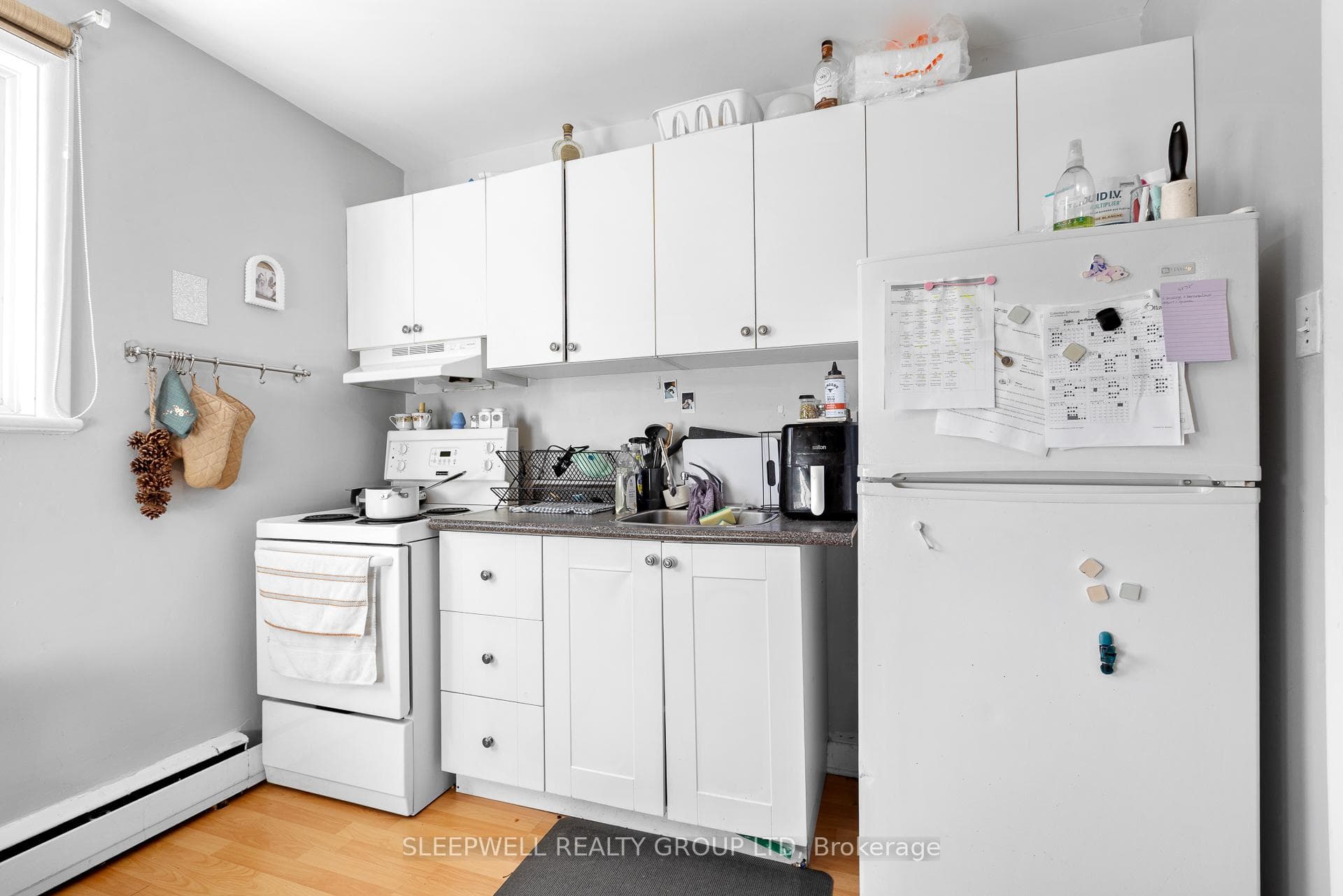 473 Vernon Avenue photo 22