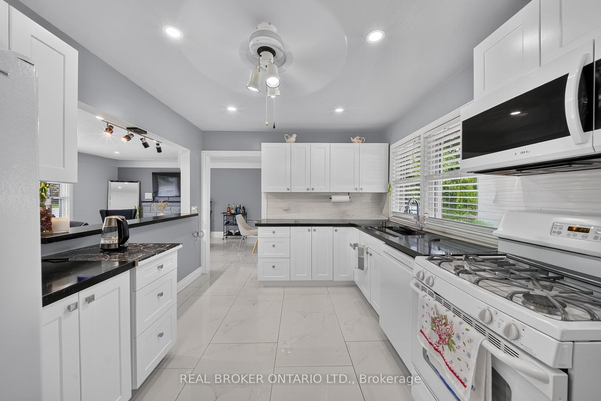 115 Green Road photo 12