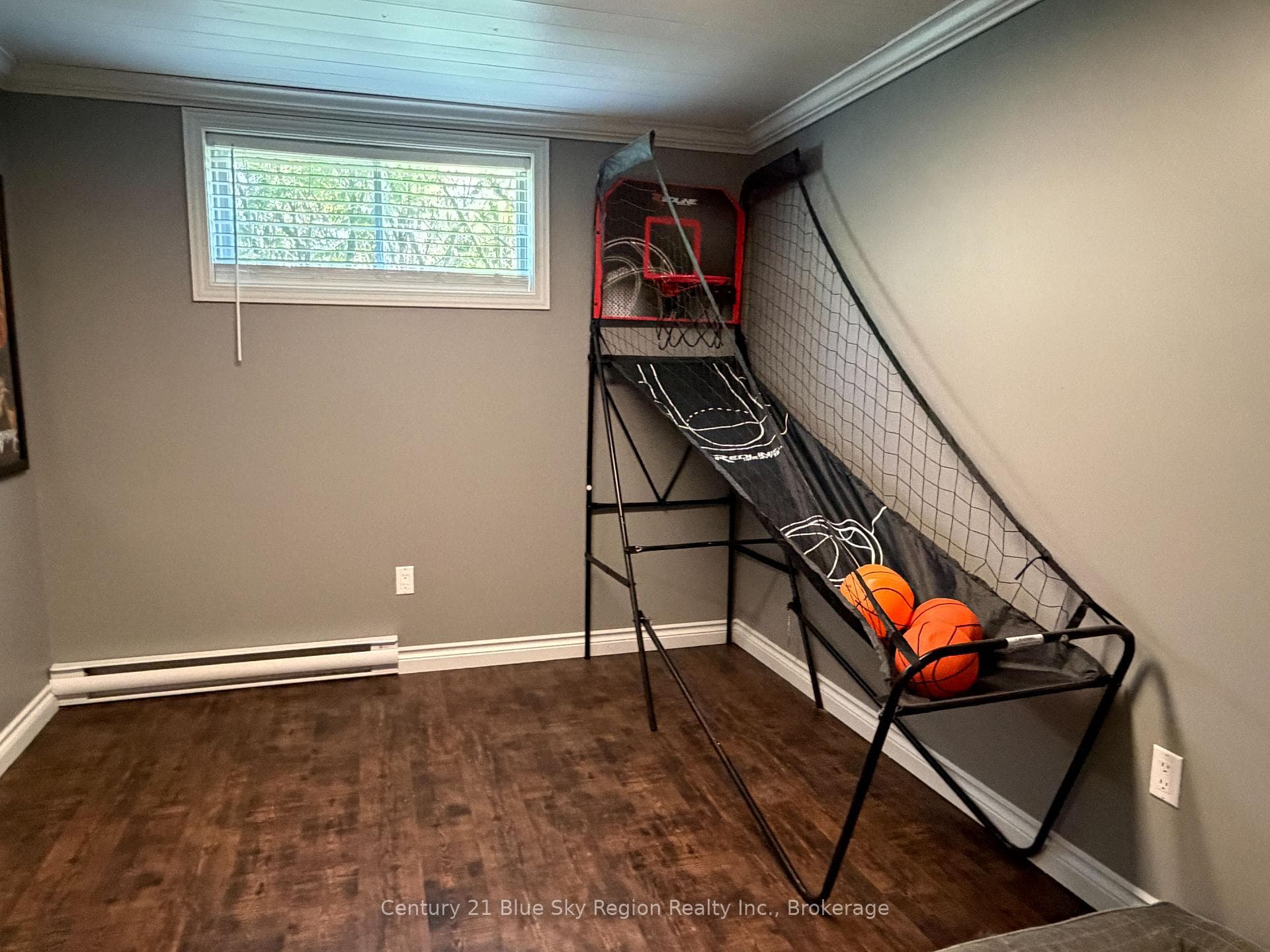 790 LAURENTIAN Avenue photo 25