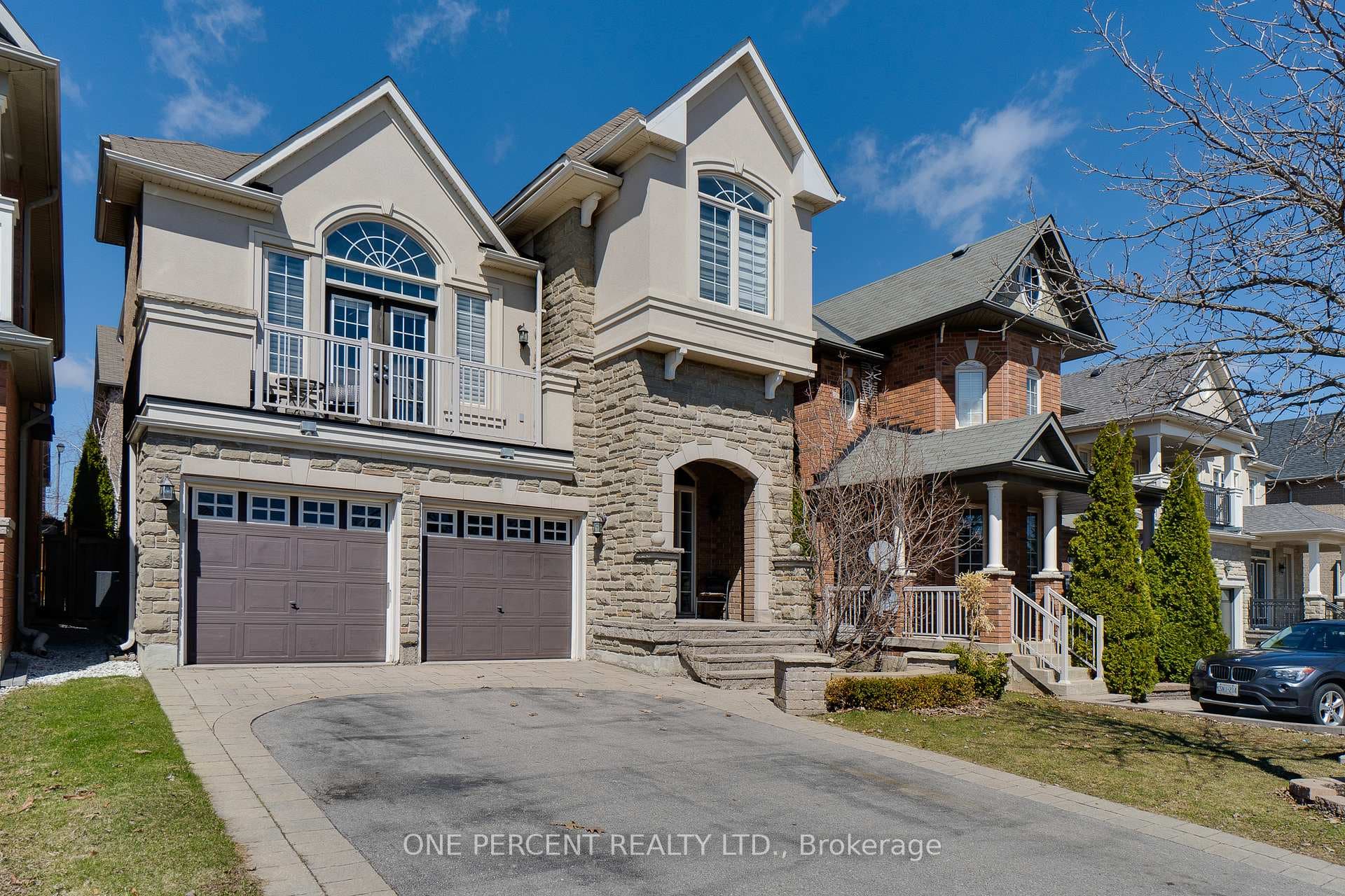 38 Bowkett Drive photo 1
