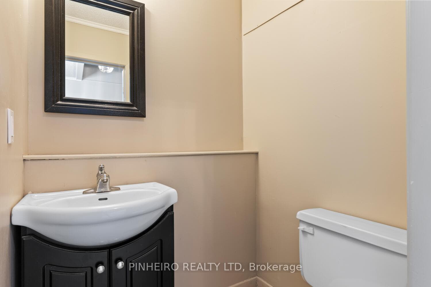 721 Wilkins Street photo 9