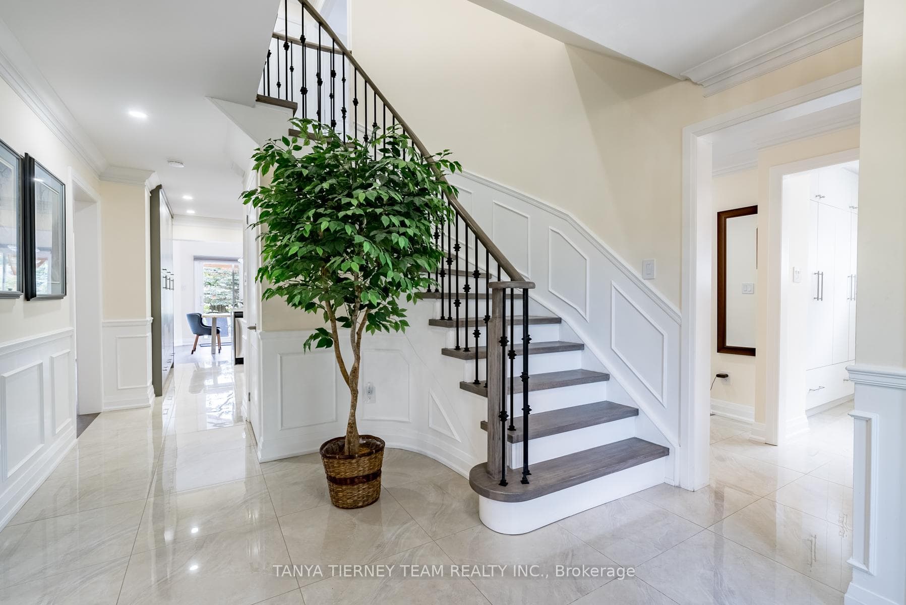 22 Woodhaven Crescent photo 7