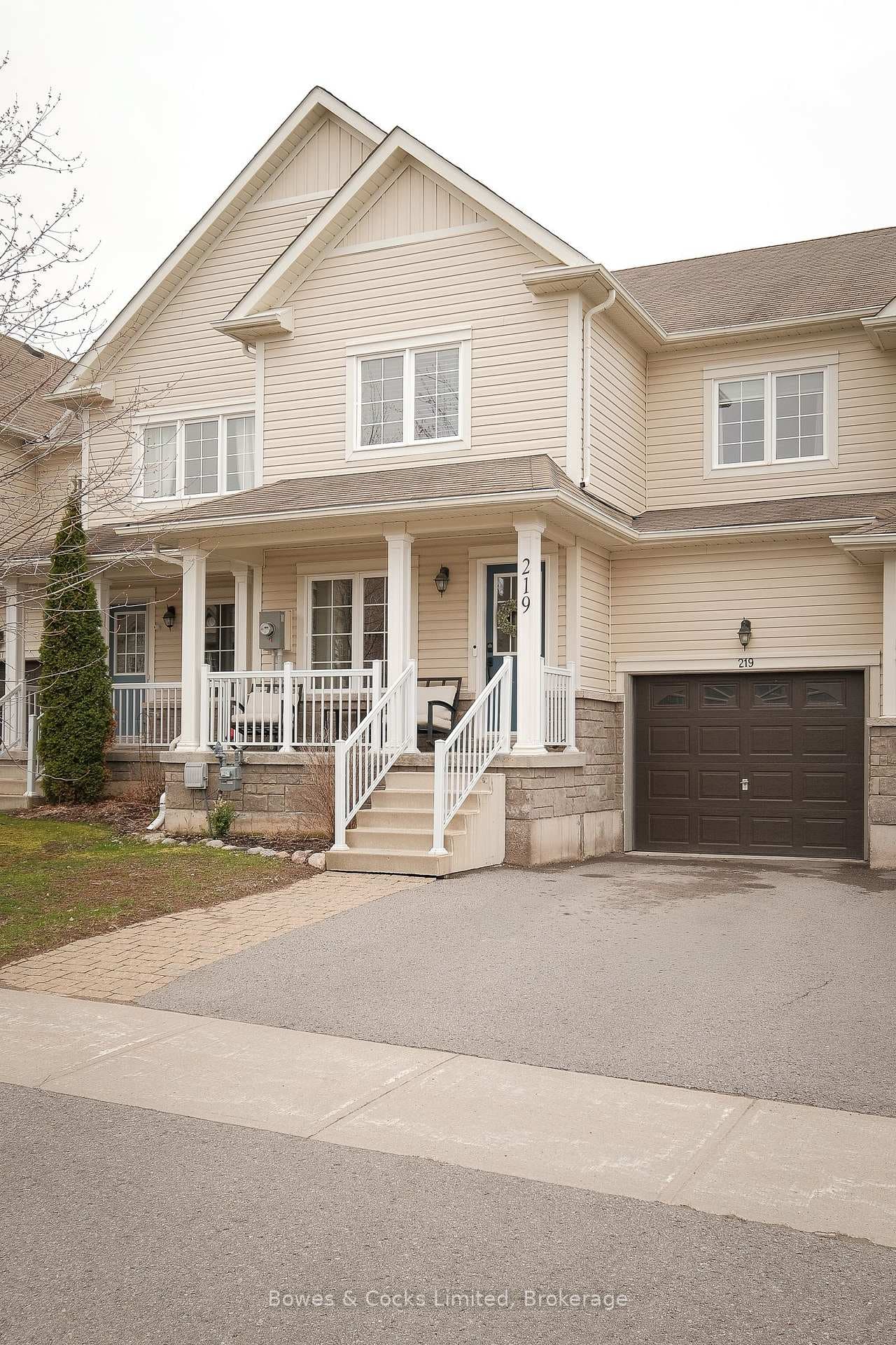 219 Louden Terrace photo 40