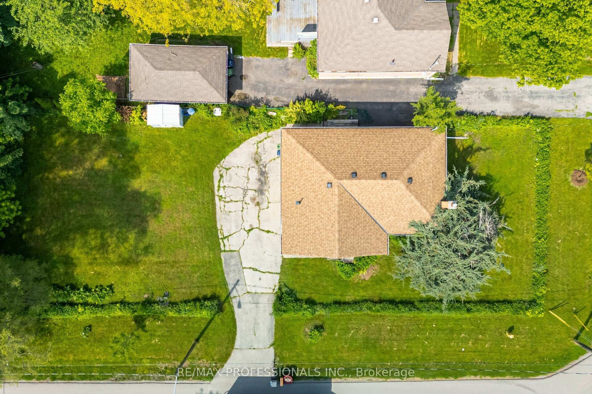 216 Shaver Avenue photo 34