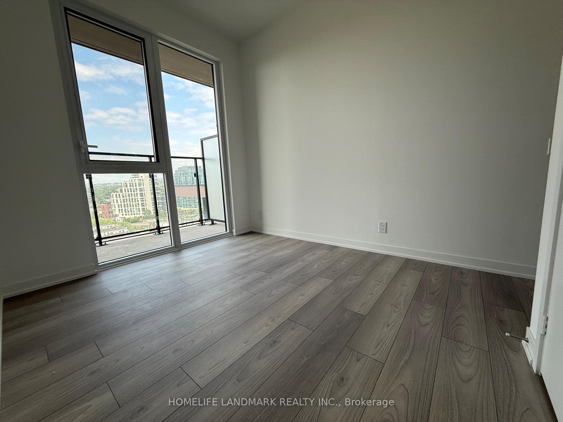285 Dufferin Street Unit 1202 photo 15