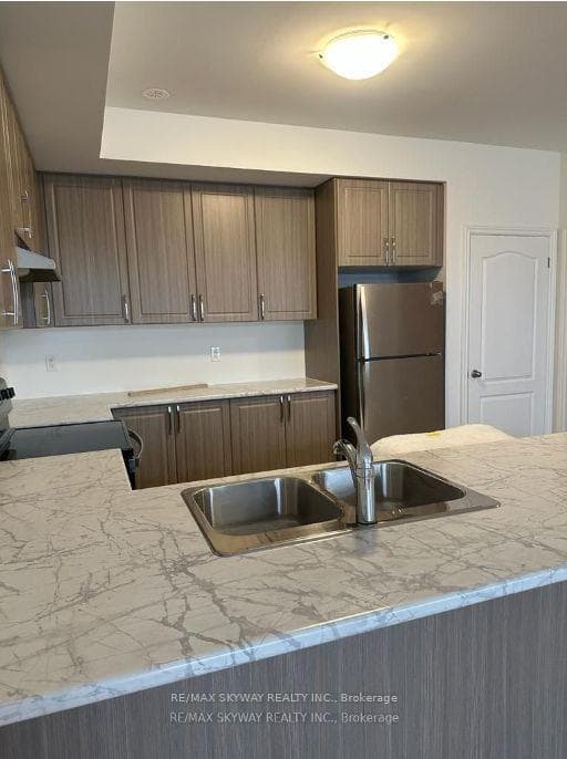 36 Waterville Way photo 7