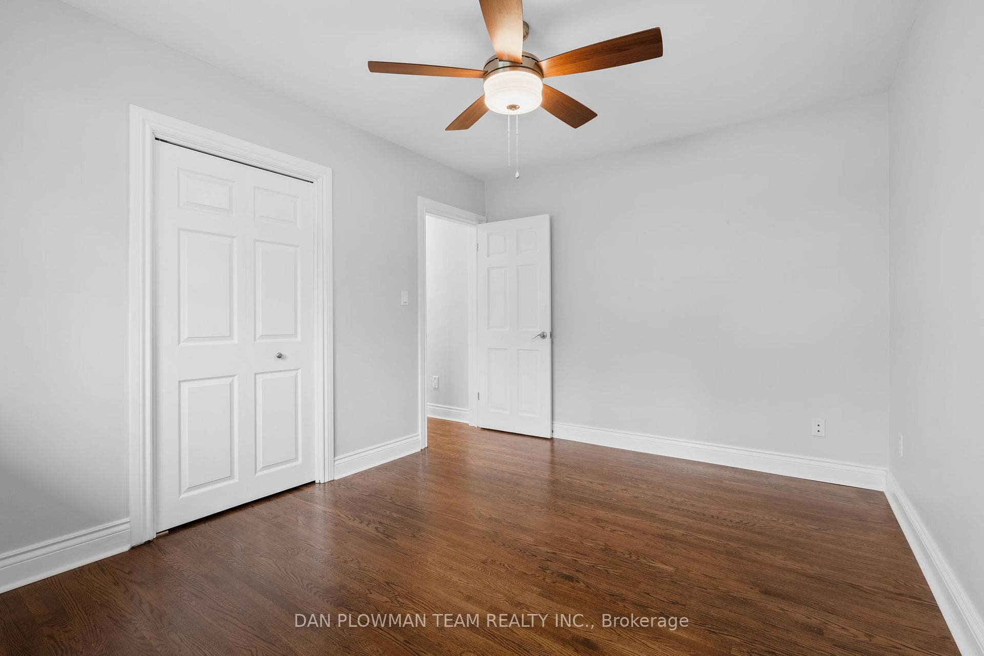 917 King Street Unit UPPER photo 13