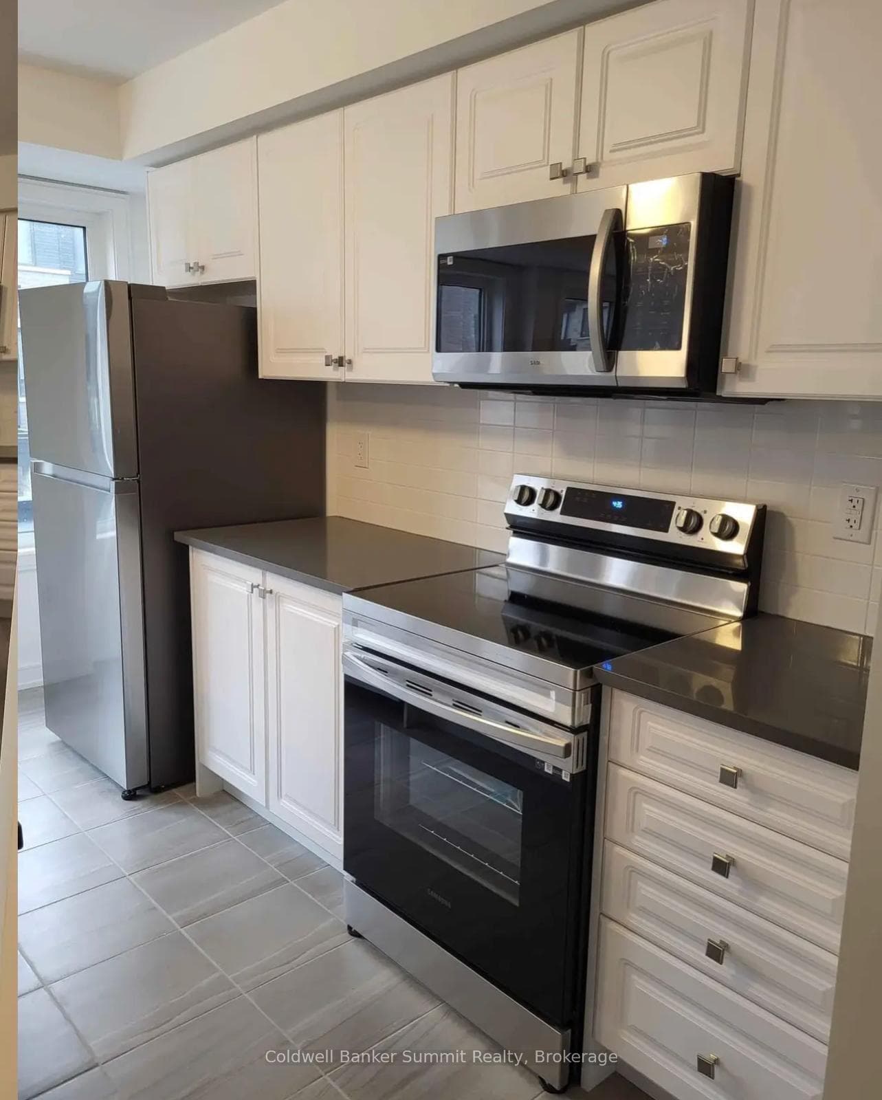 78 Appletree Lane photo 3