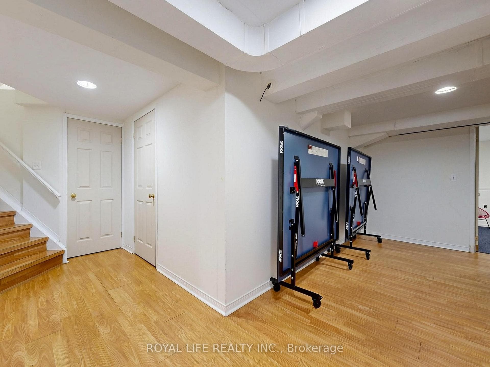 985 Linden Street photo 36