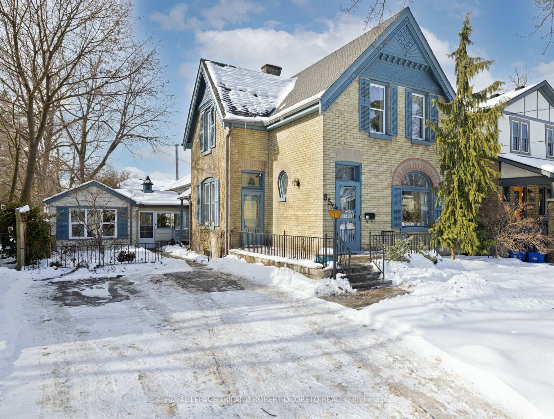 857 William Street photo 2