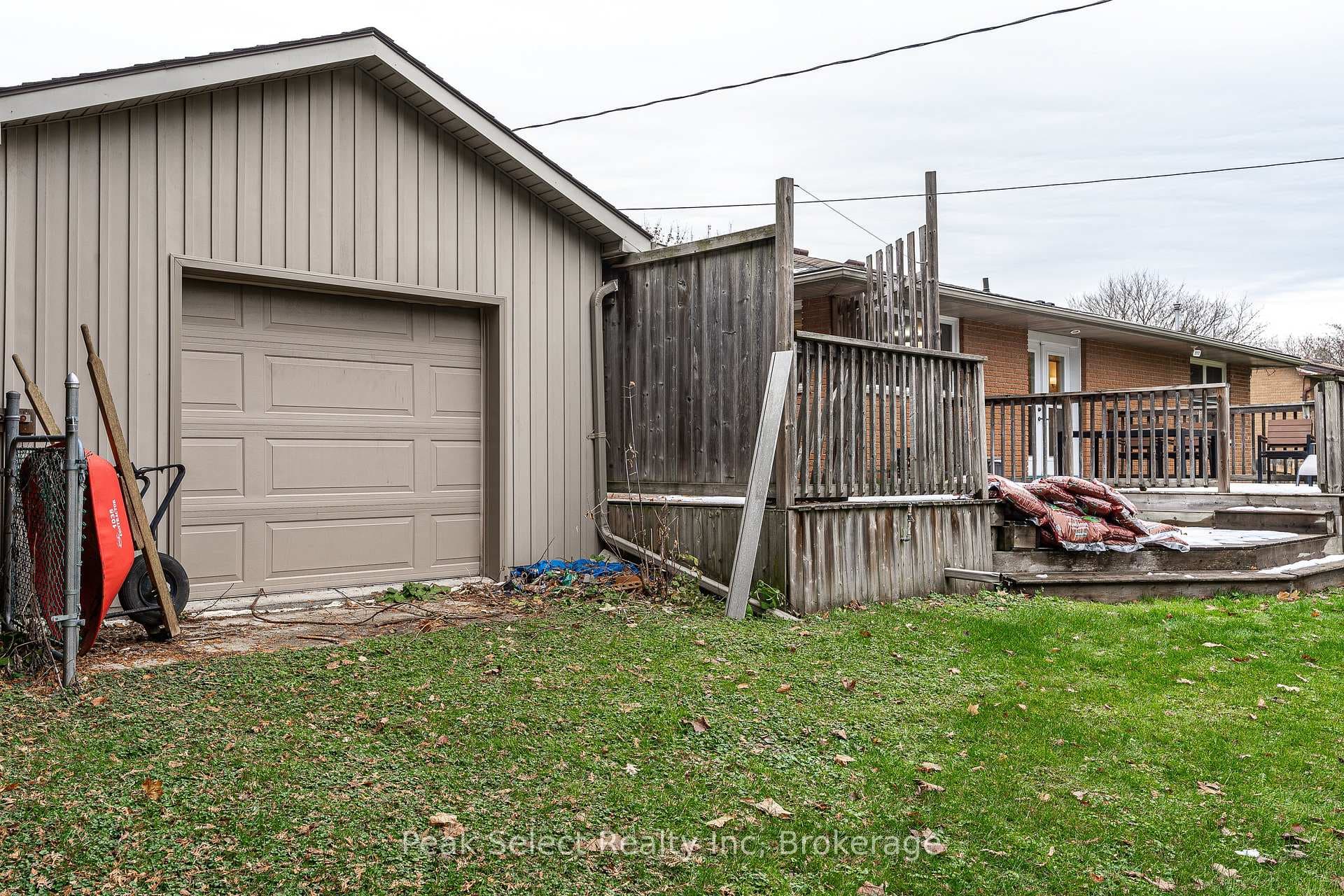 474 Rogers Avenue photo 39