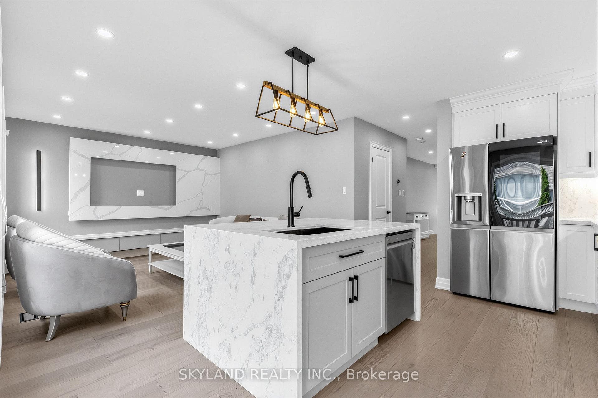 12 Silver Linden Drive photo 11