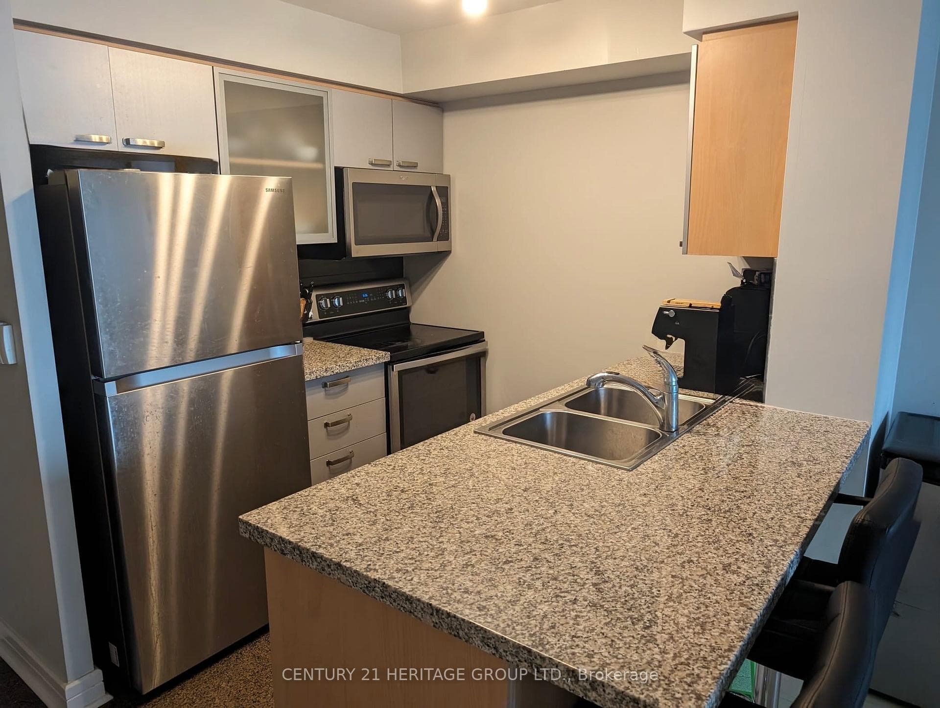 16 Harrison Garden Boulevard Unit 1211 photo 4