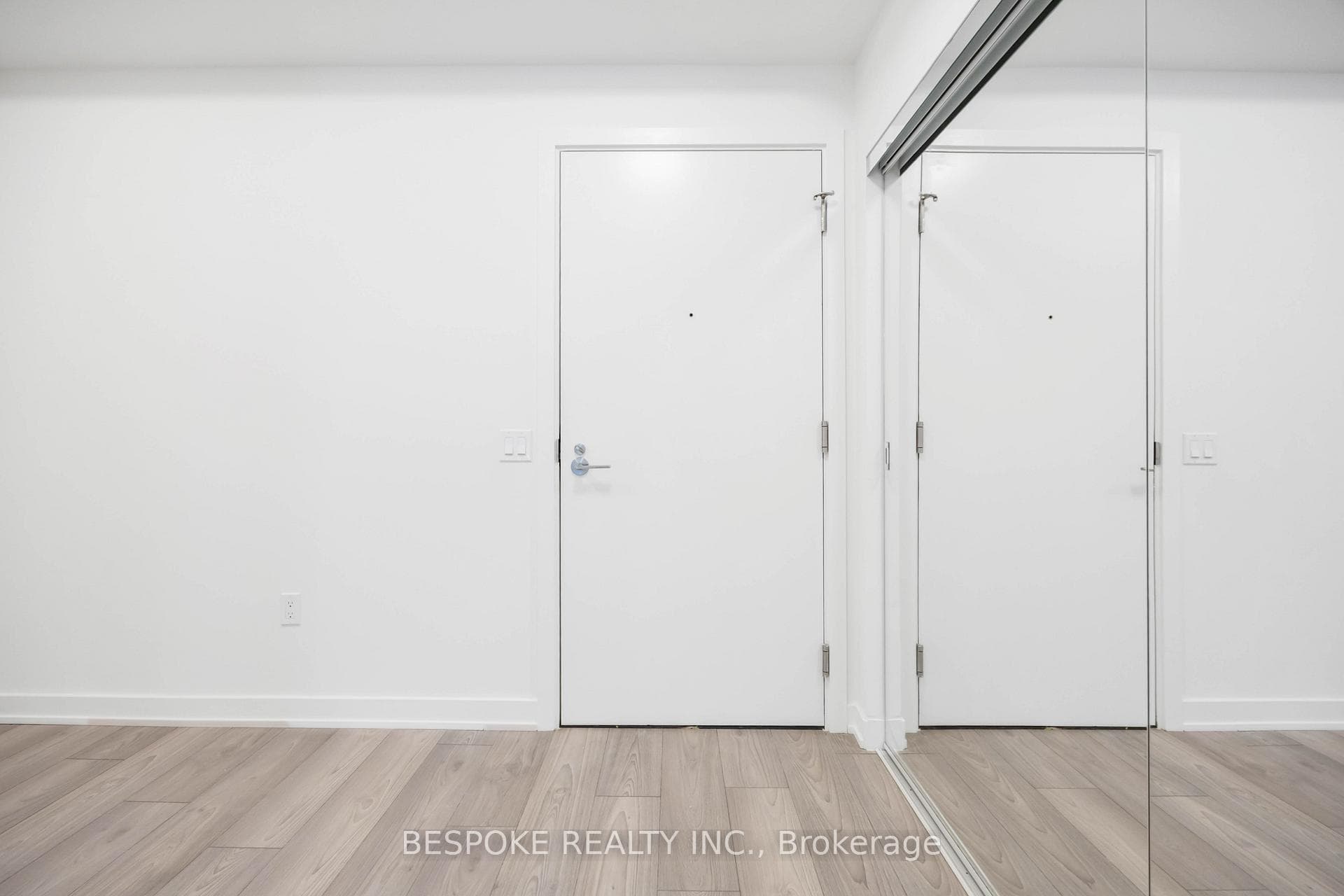 110 Broadway Avenue Unit 1003 photo 3