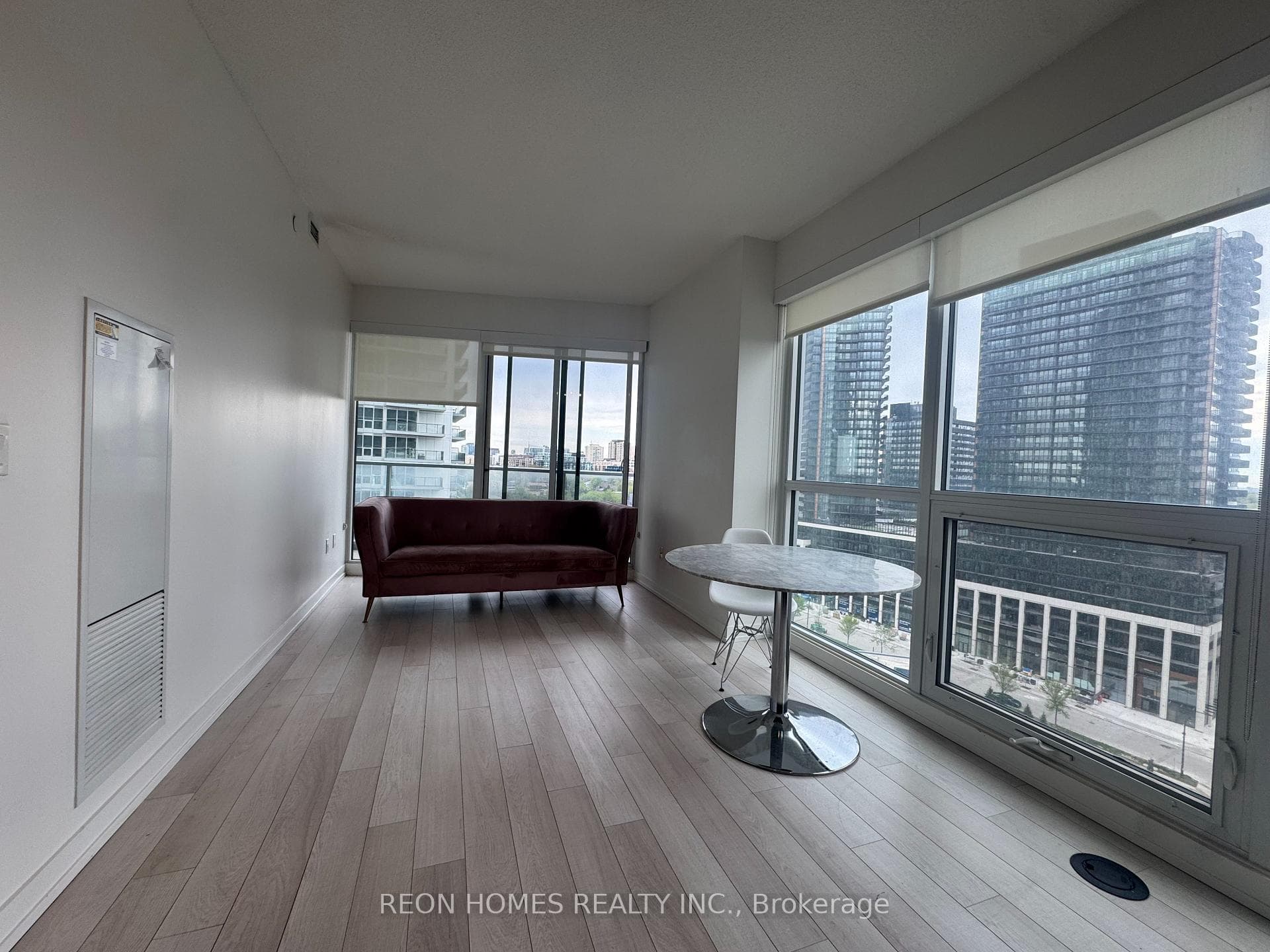 115 McMahon Drive Unit 1603 photo 10
