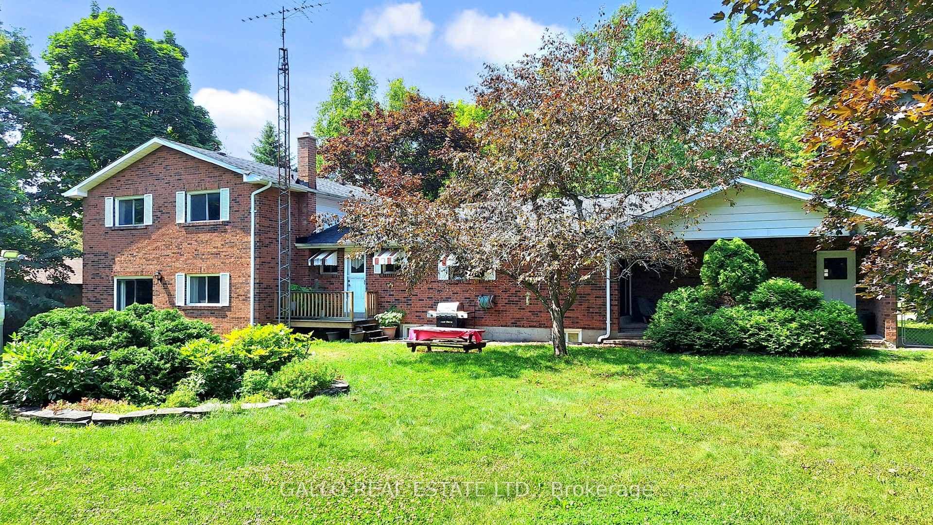 5 Thornbay Drive photo 27