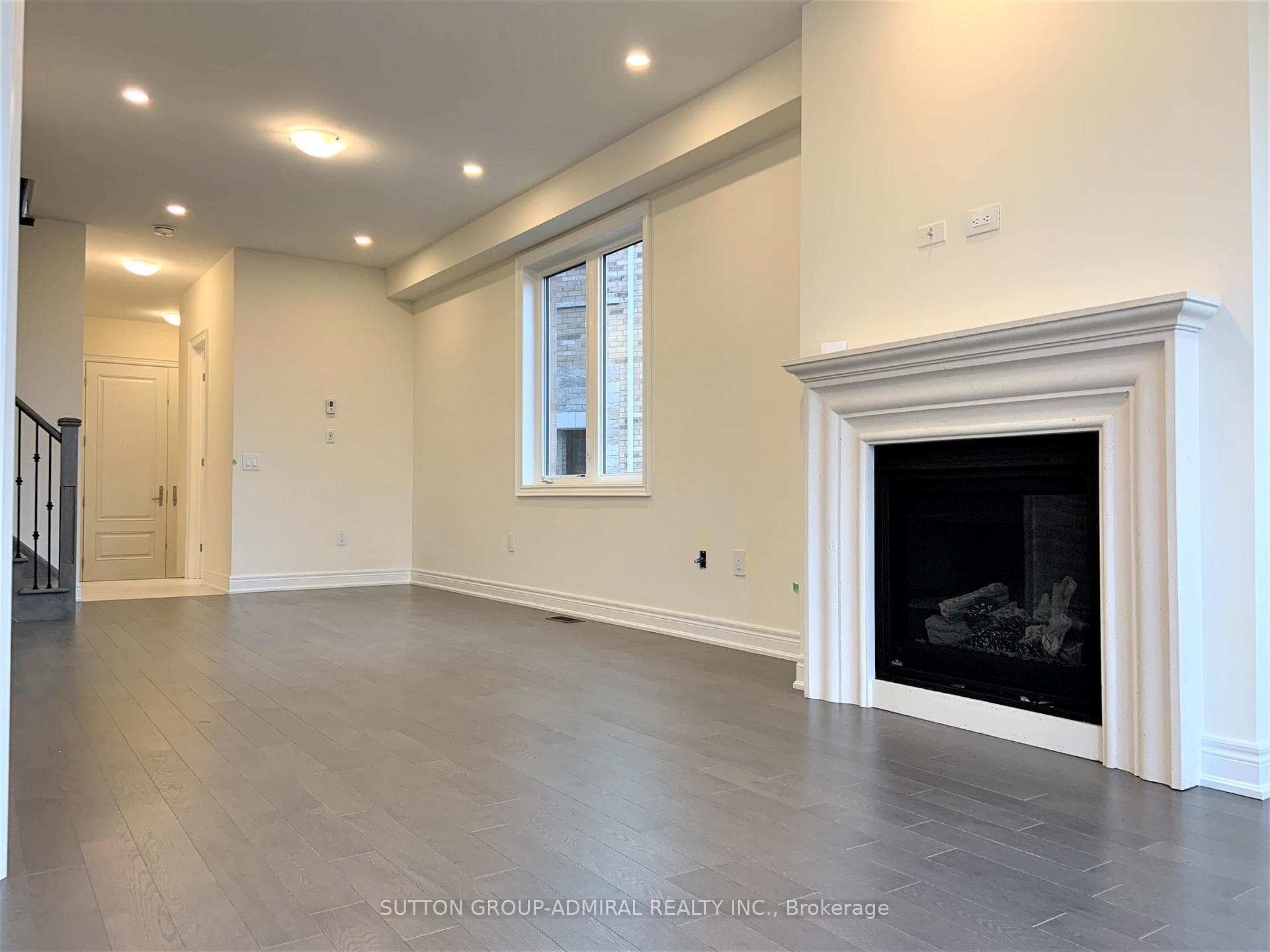 68 Drizzel Crescent photo 8