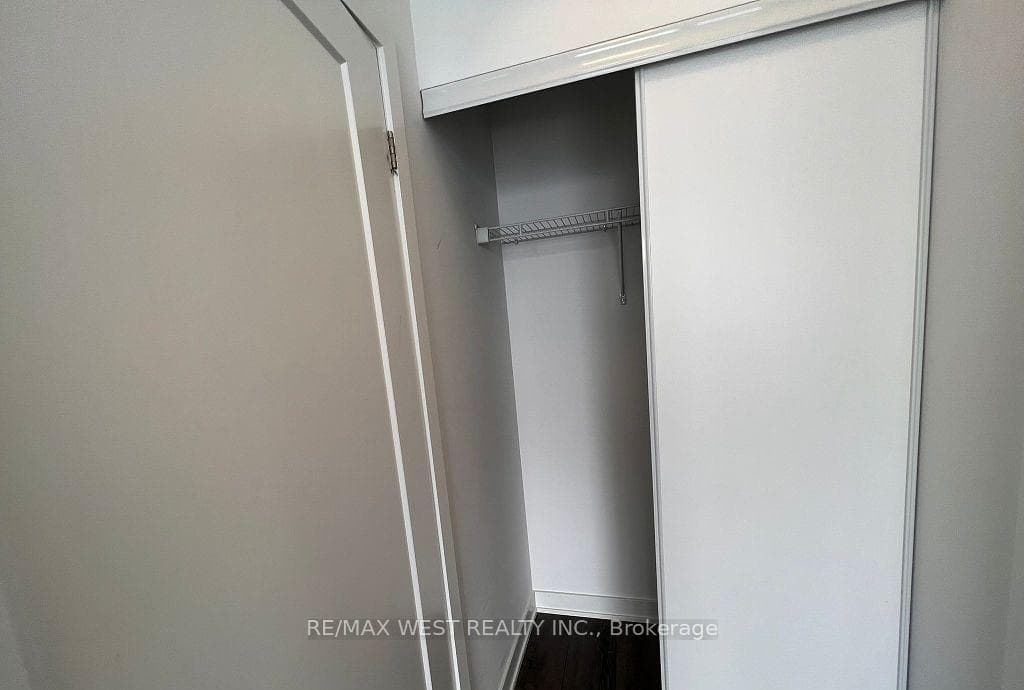 105 Oneida Crescent Unit 2902 photo 16