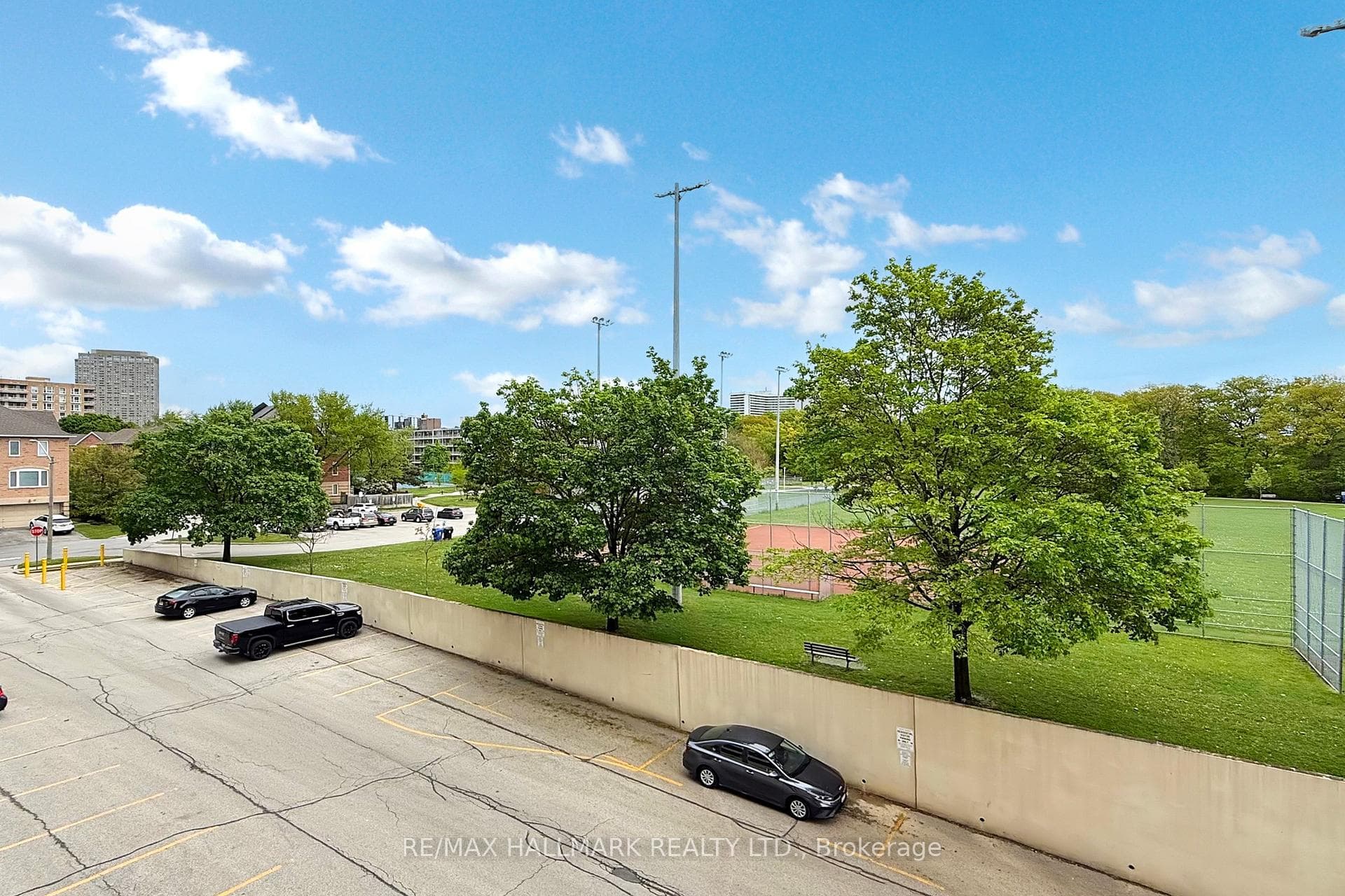 1 Leaside Park Drive Unit 219 photo 21