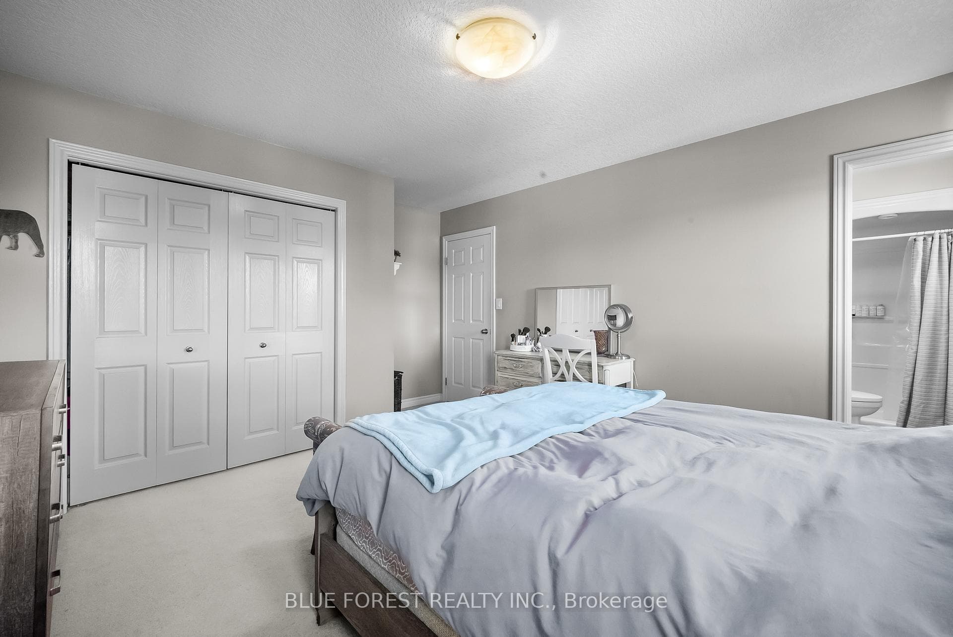 8 Meadowvale Drive photo 18