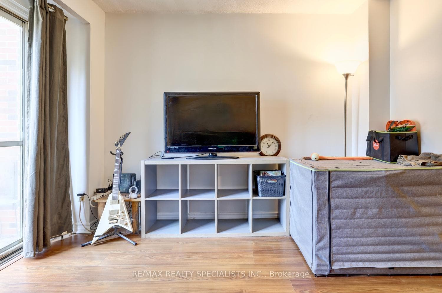 2445 Homelands Drive Unit 30 photo 8