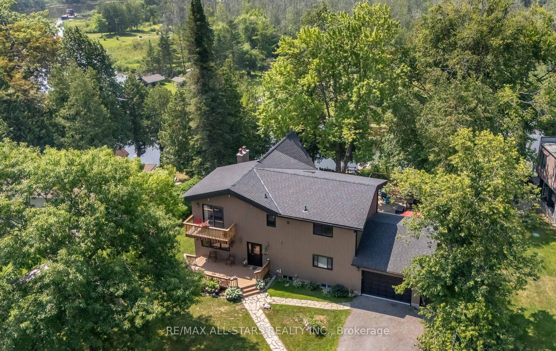 136 Riverbank Drive photo 49