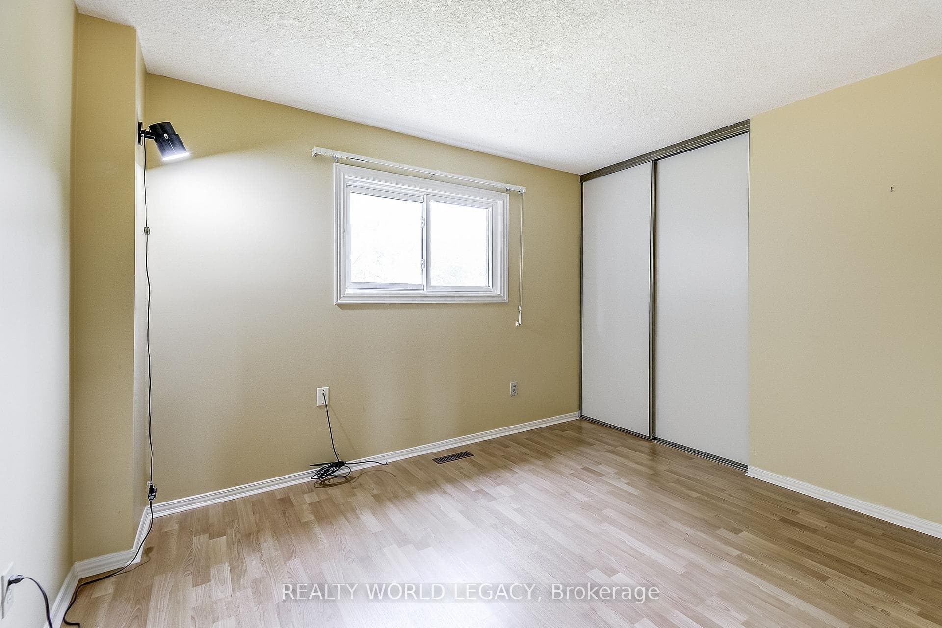 2113 Fallingbrook Court photo 22