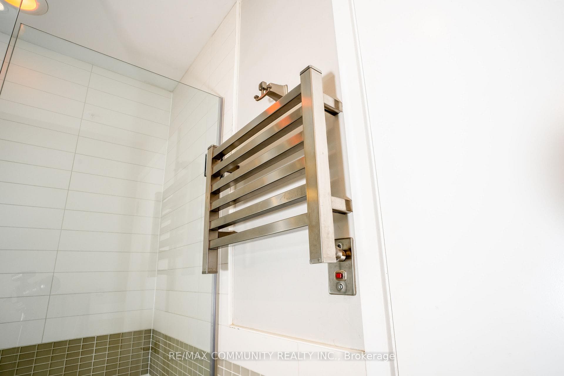 295 Adelaide Street Unit 2406 photo 25