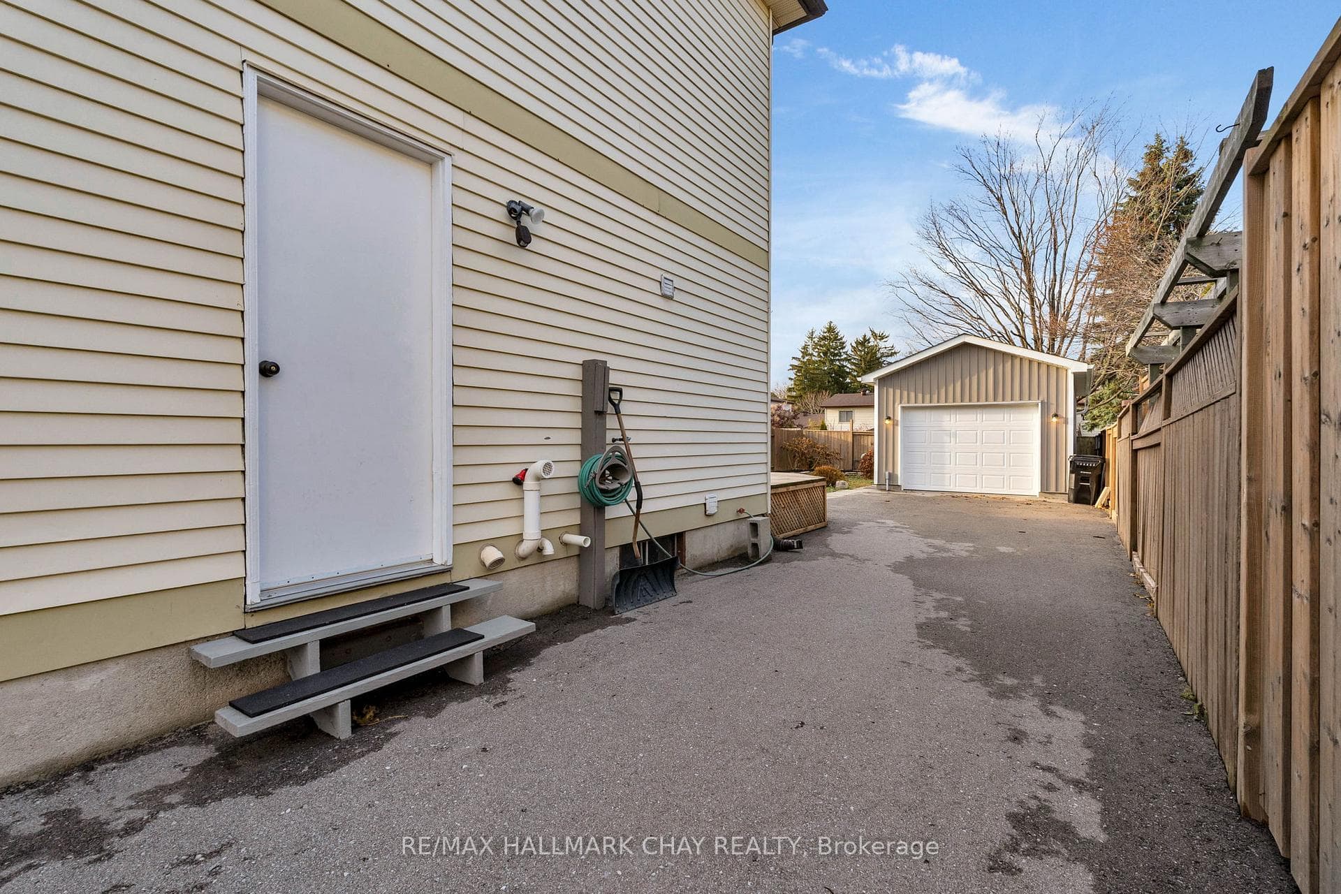 Separate Entrance to Full, Finished Lower Level