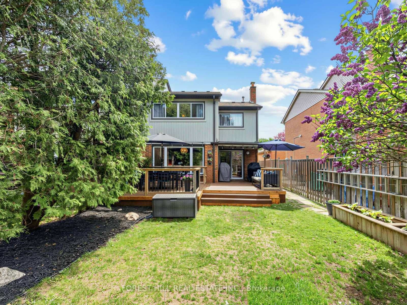 4243 Thom Gardens photo 26