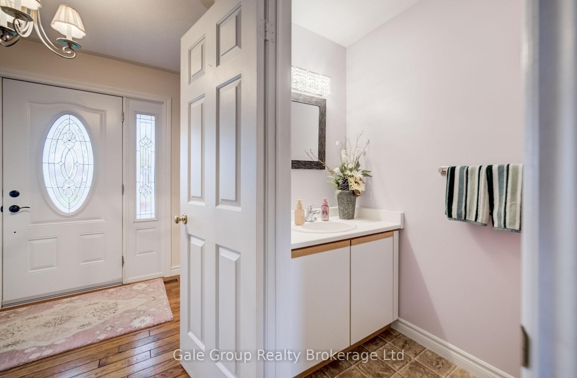 115 Knowles Drive photo 11