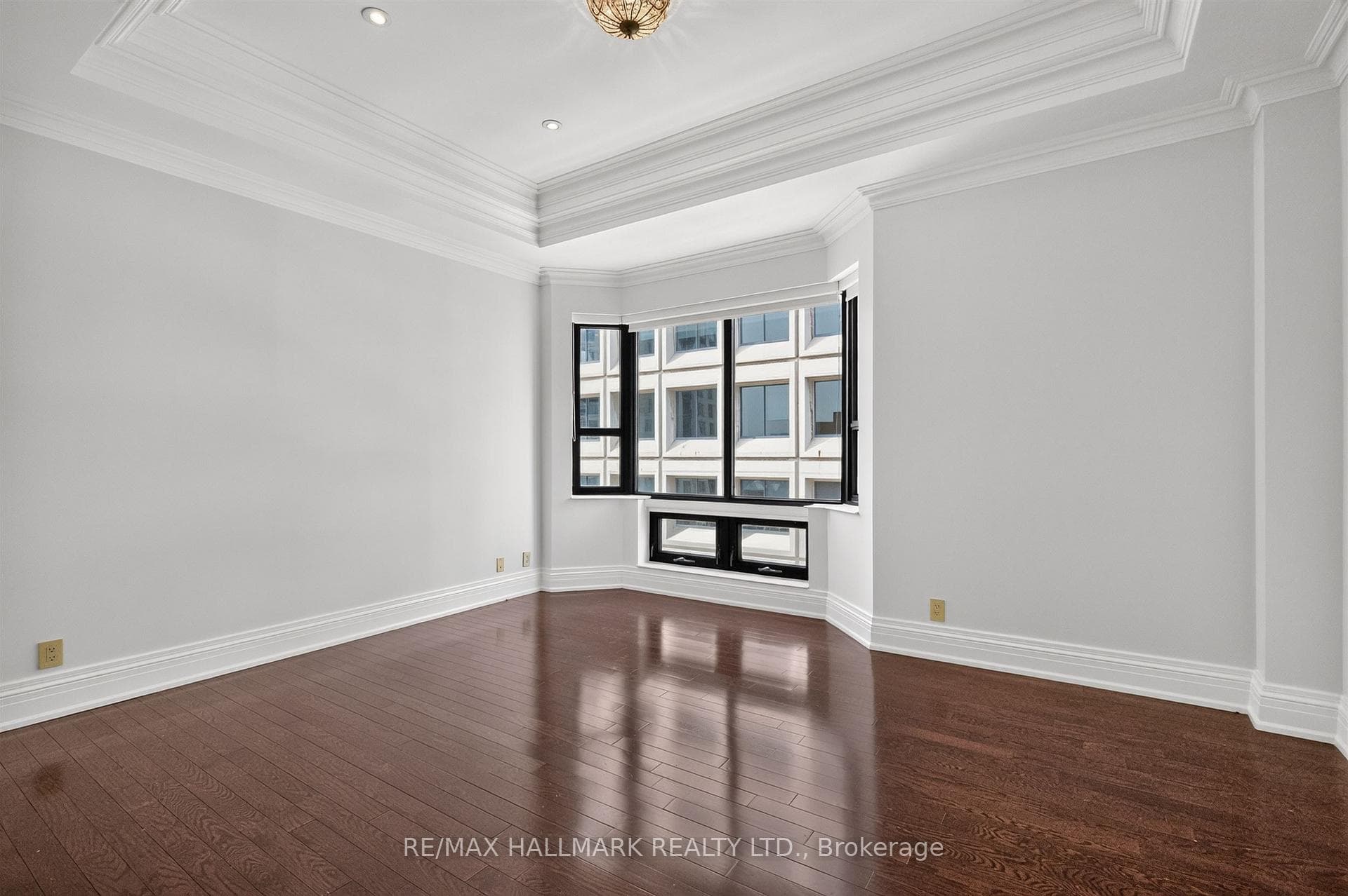 1166 Bay Street Unit PH1 photo 32