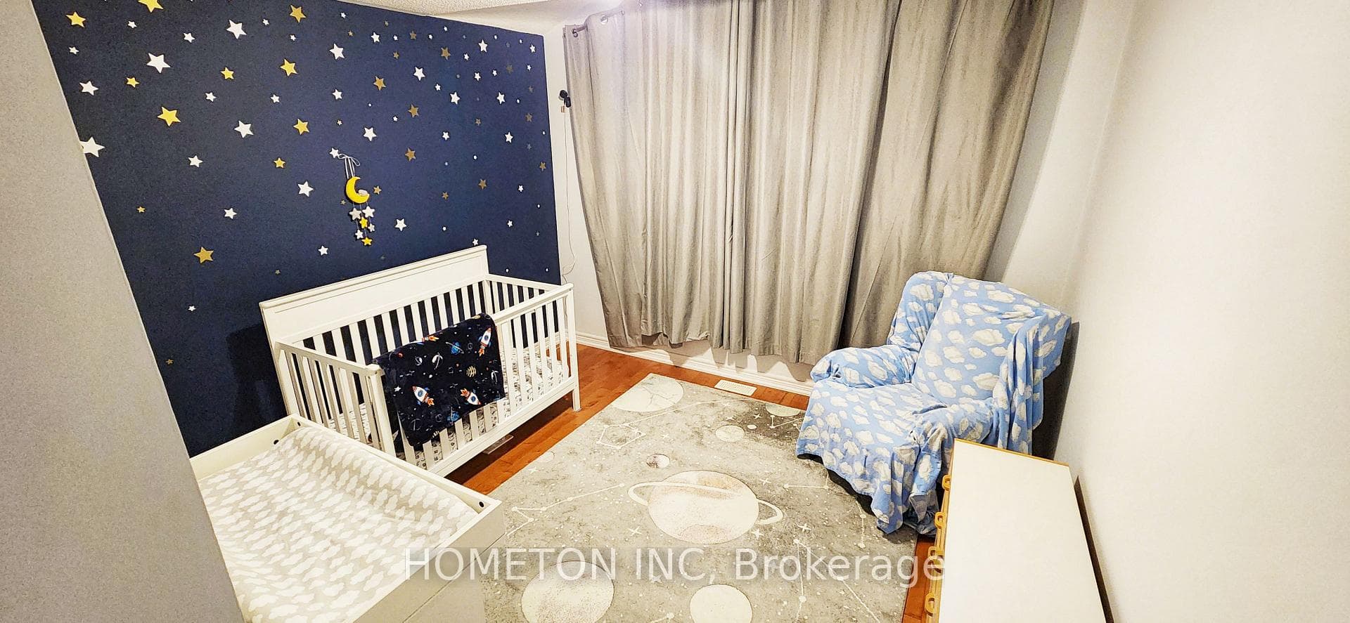 70 Mantle Avenue photo 23