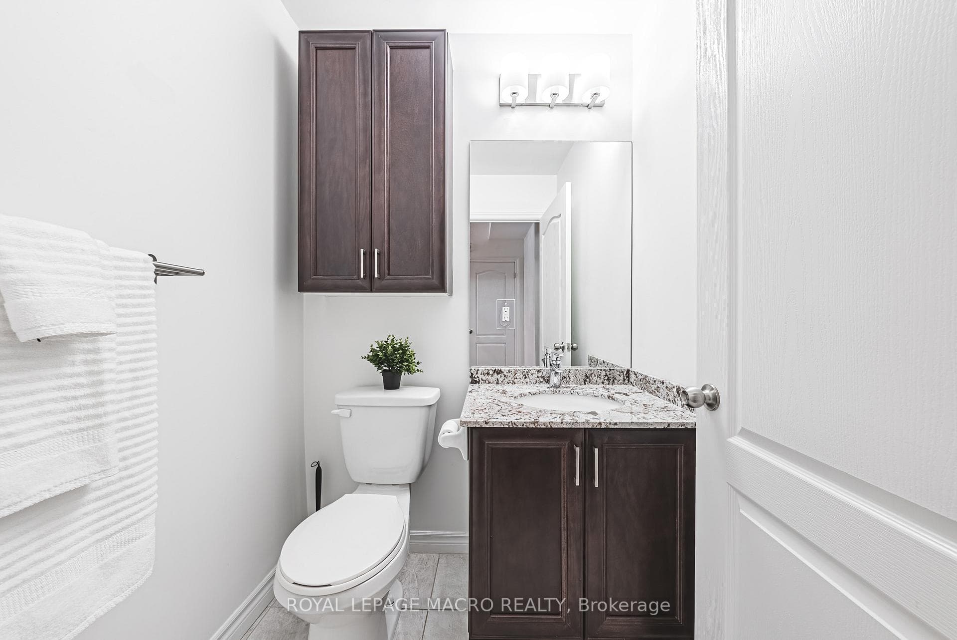 34 Plains Road Unit 208 photo 23