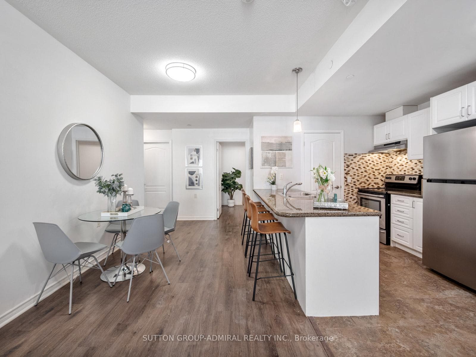 9589 Keele Street Unit 101 photo 12