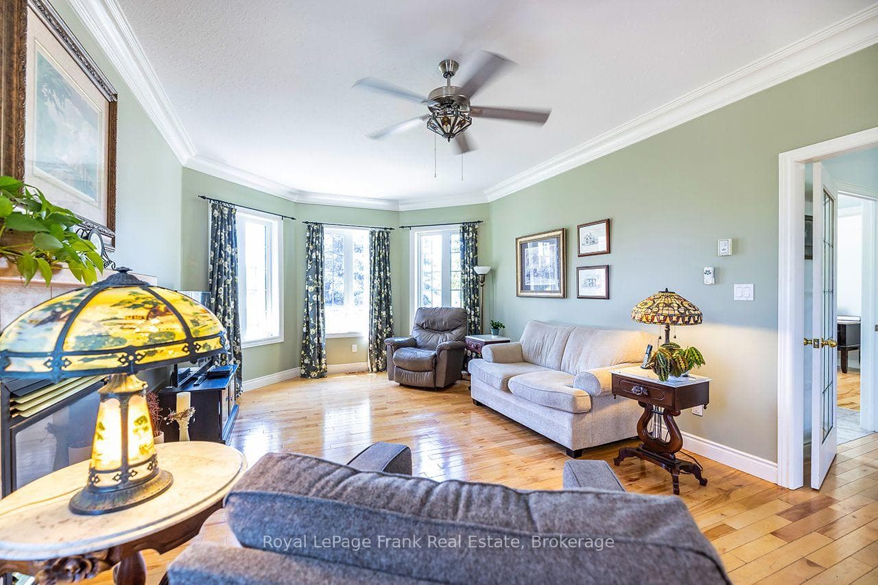 36 Lori Boulevard photo 23