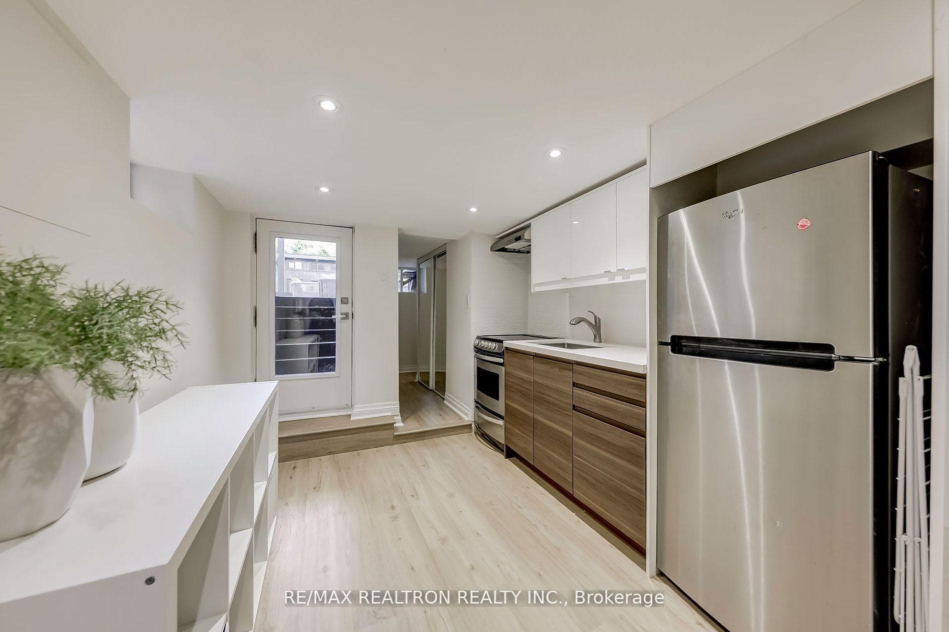 148 Atlas Avenue photo 20