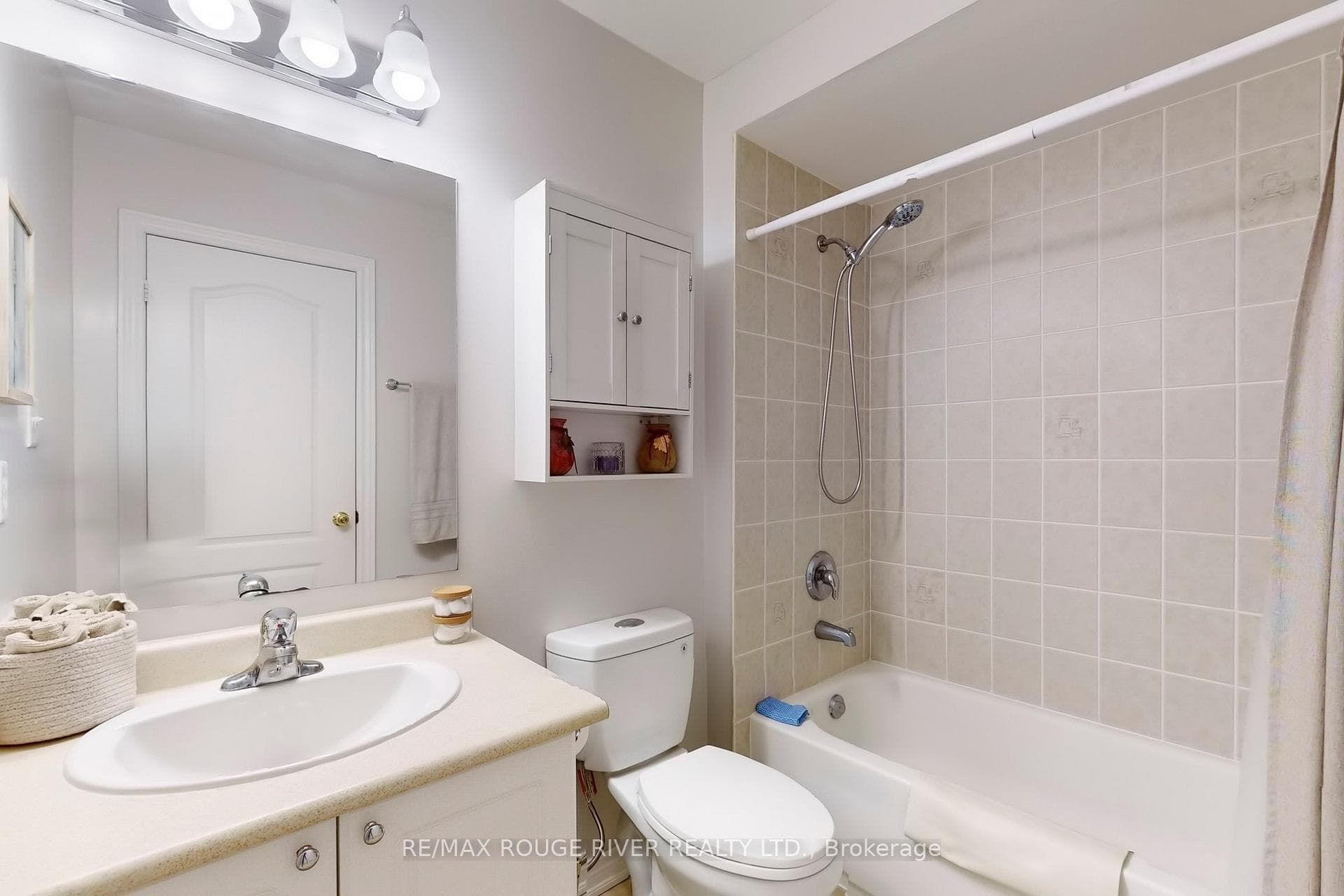 22 Tiller Street photo 27