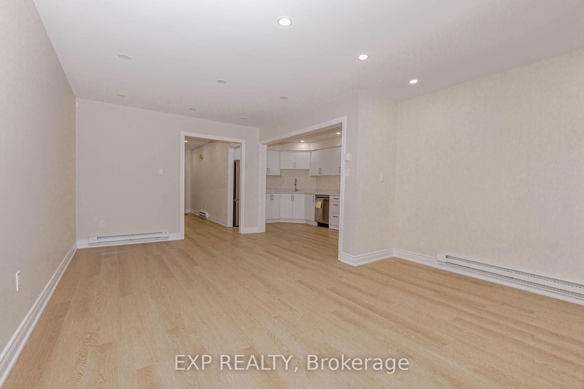 2289 Munn's Avenue photo 5