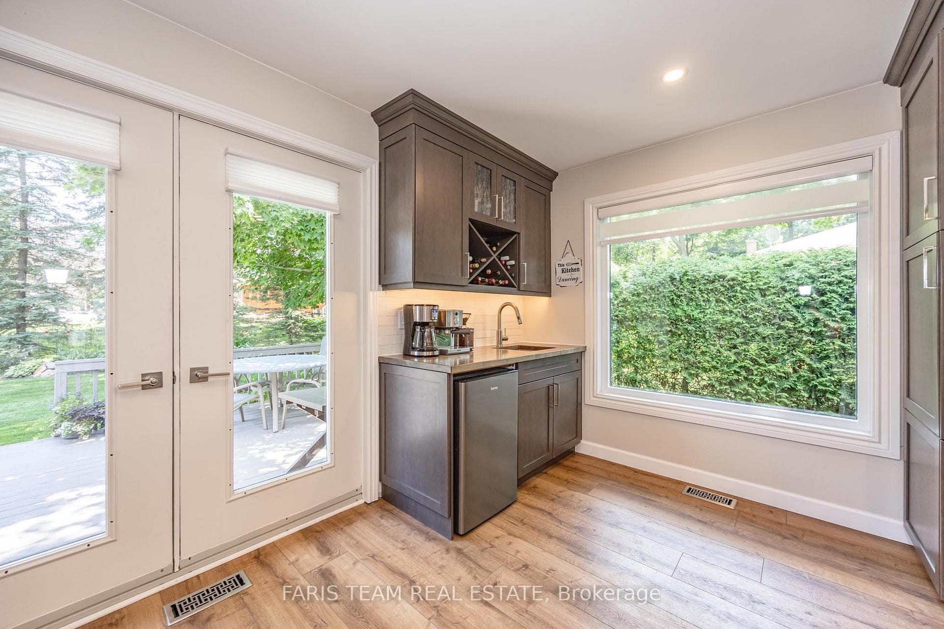 5 Nicholson Crescent photo 5