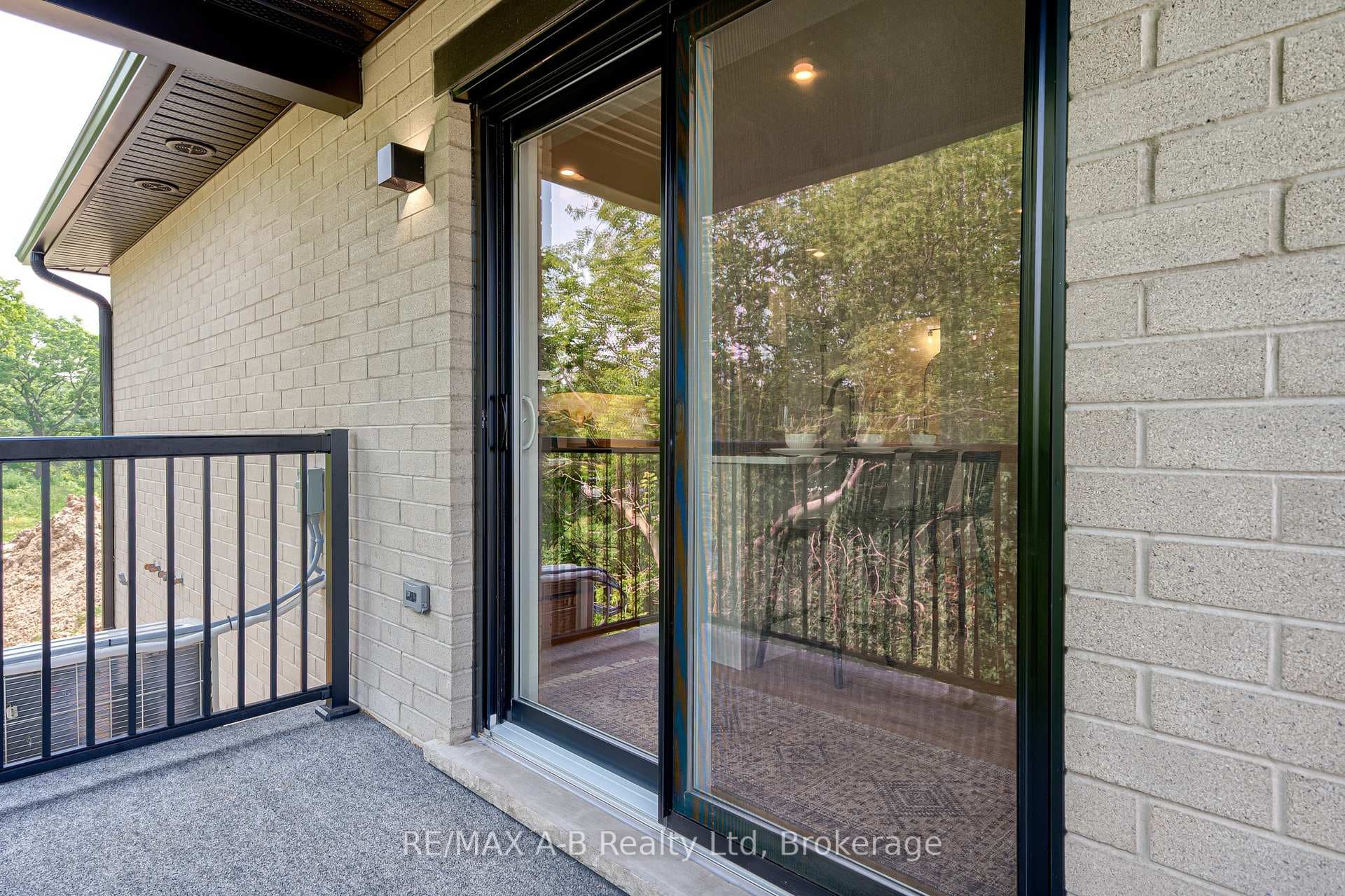 428 Queen Street Unit 23 photo 27