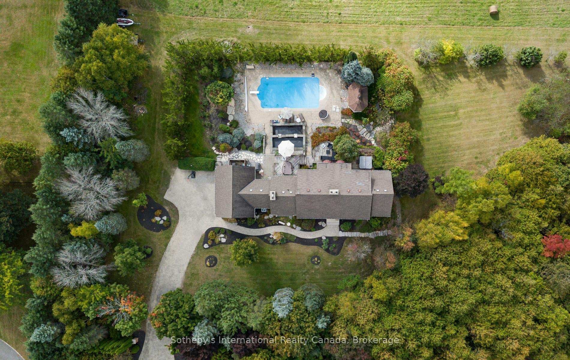 203 SKI HILL Road photo 47