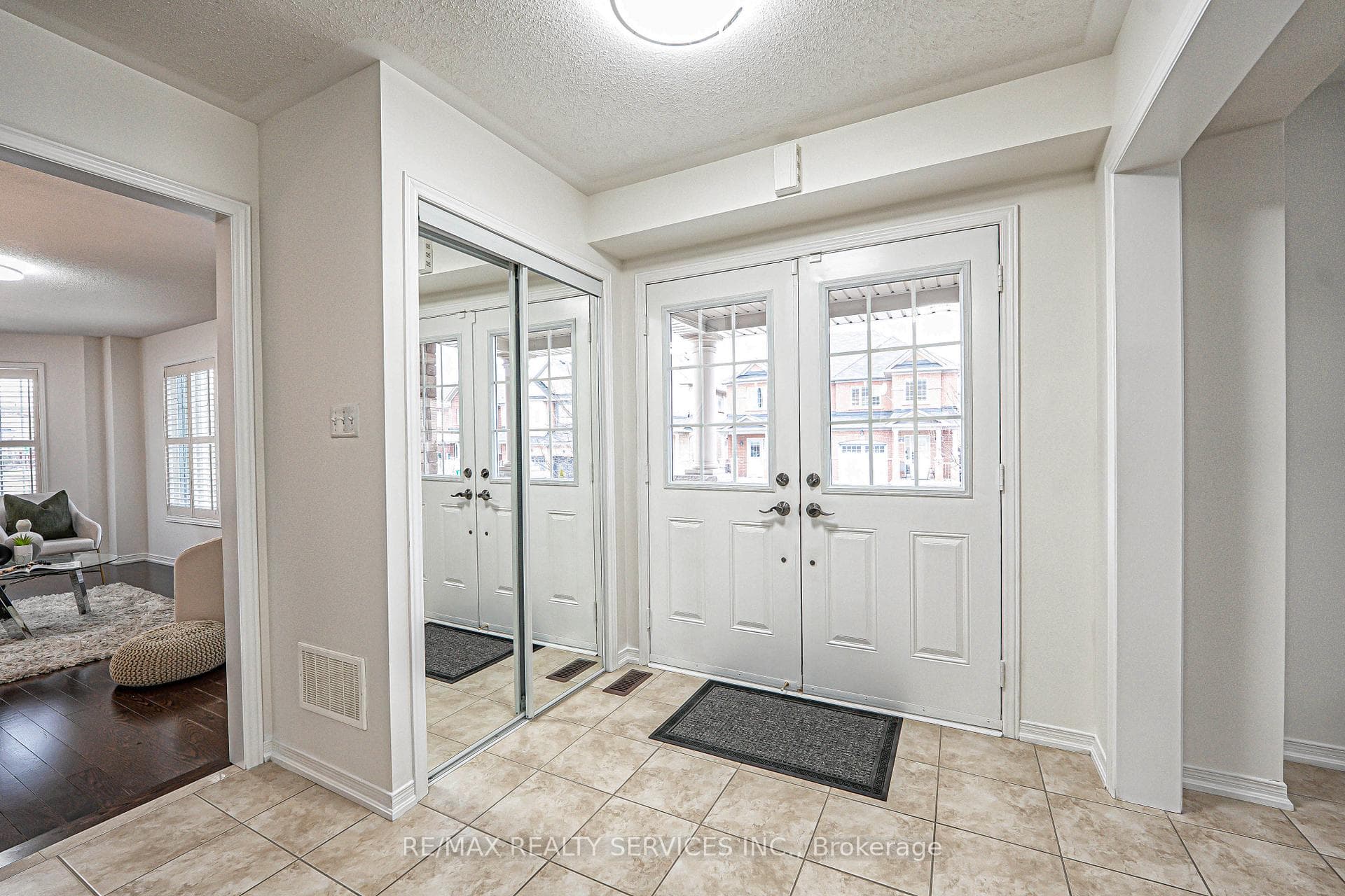 9 Delport Close photo 4