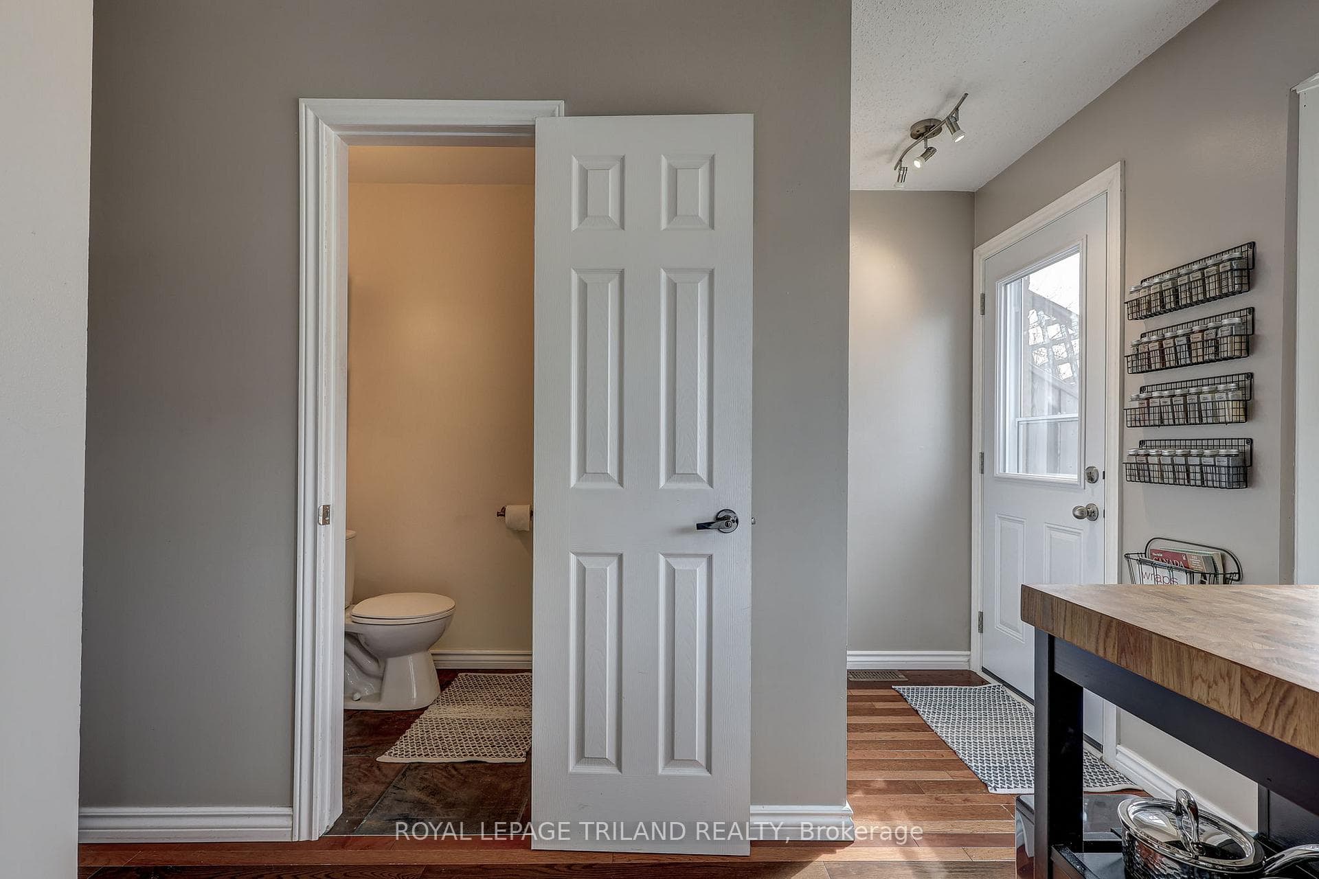 1250 Jalna Boulevard Unit 34 photo 22