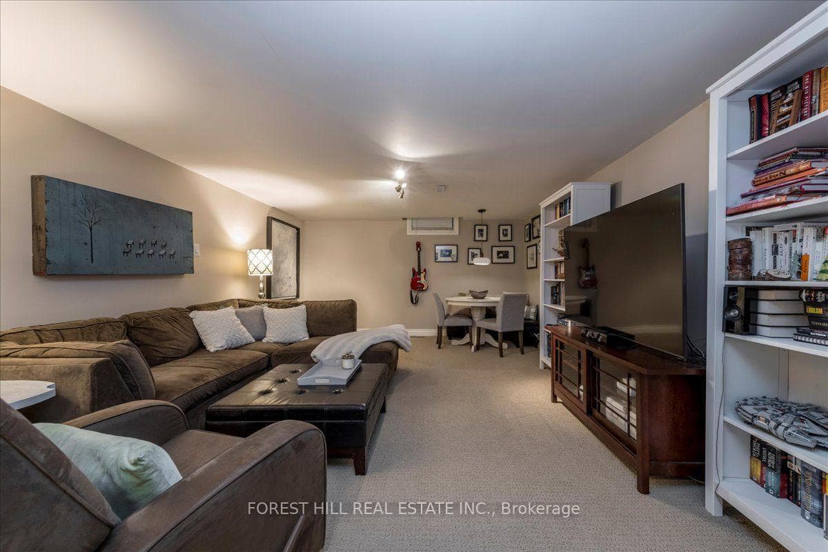 131 Oren Boulevard photo 24