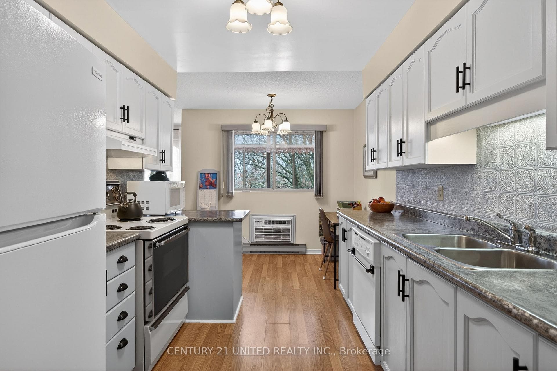 2185 Walker Avenue Unit 206 photo 24