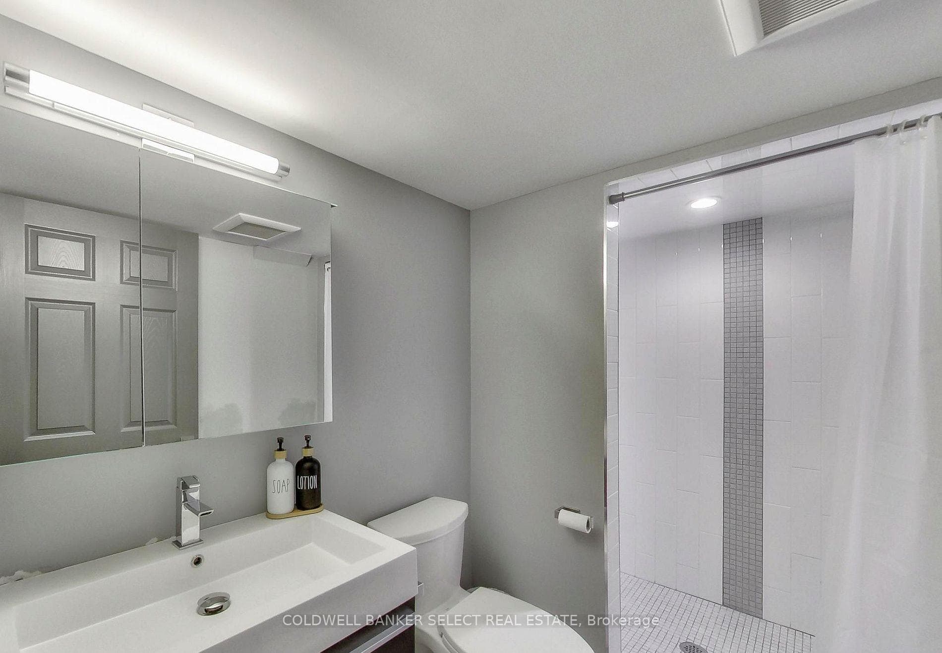 37 Alexie Way photo 23