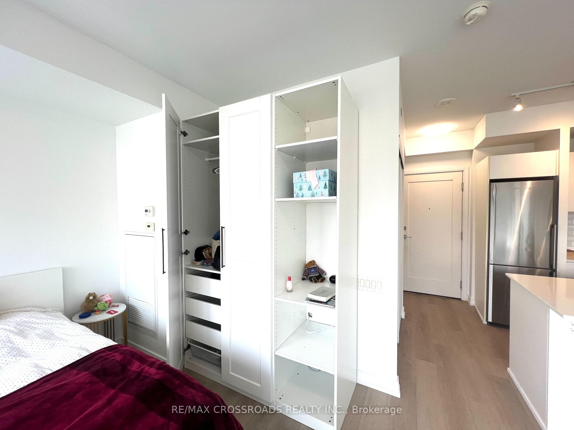 57 St Joseph Street Unit 2703 photo 17