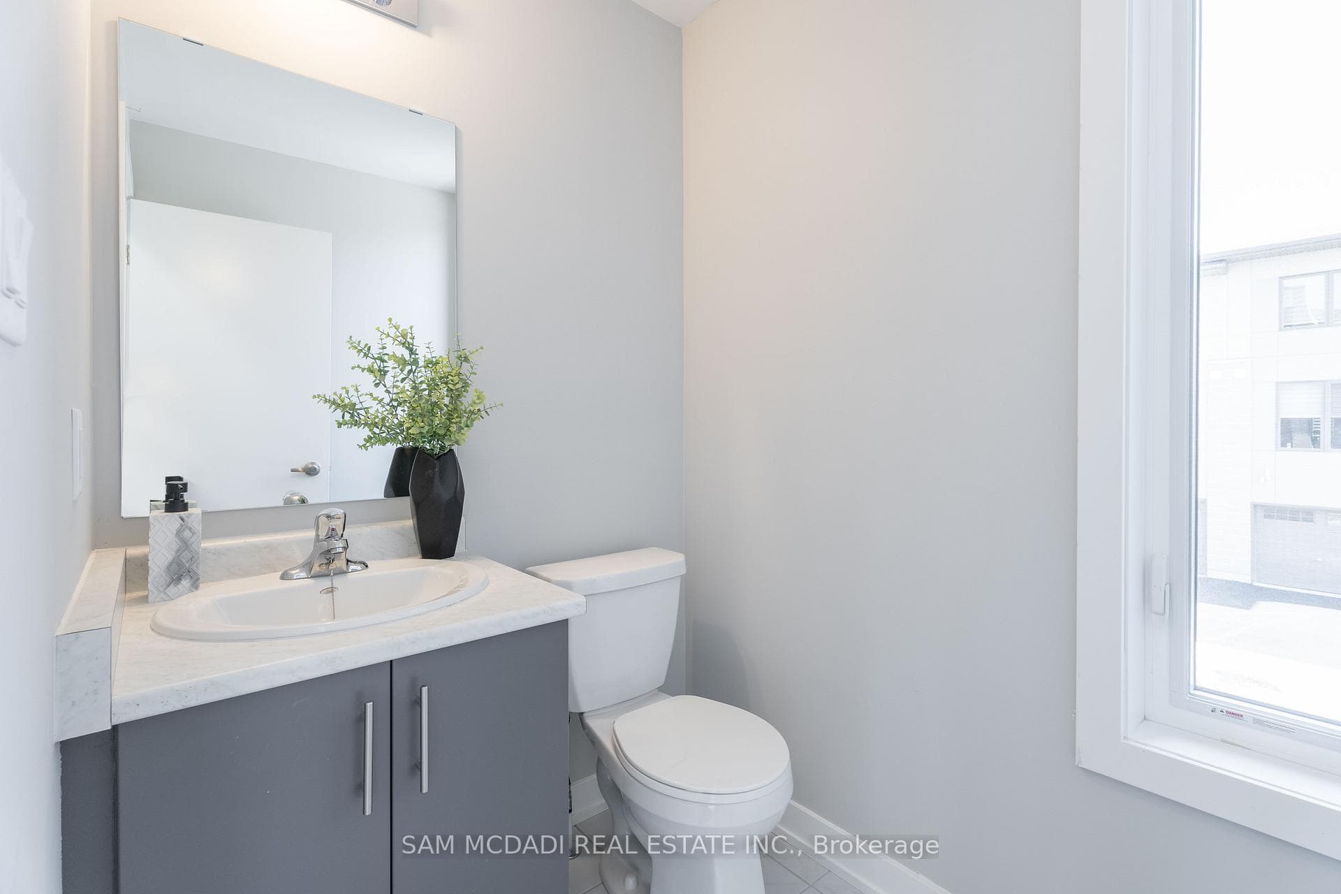 47 Winters Crescent photo 18