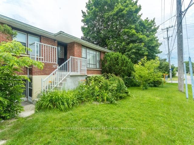 301 Maple Street Unit Main photo 17
